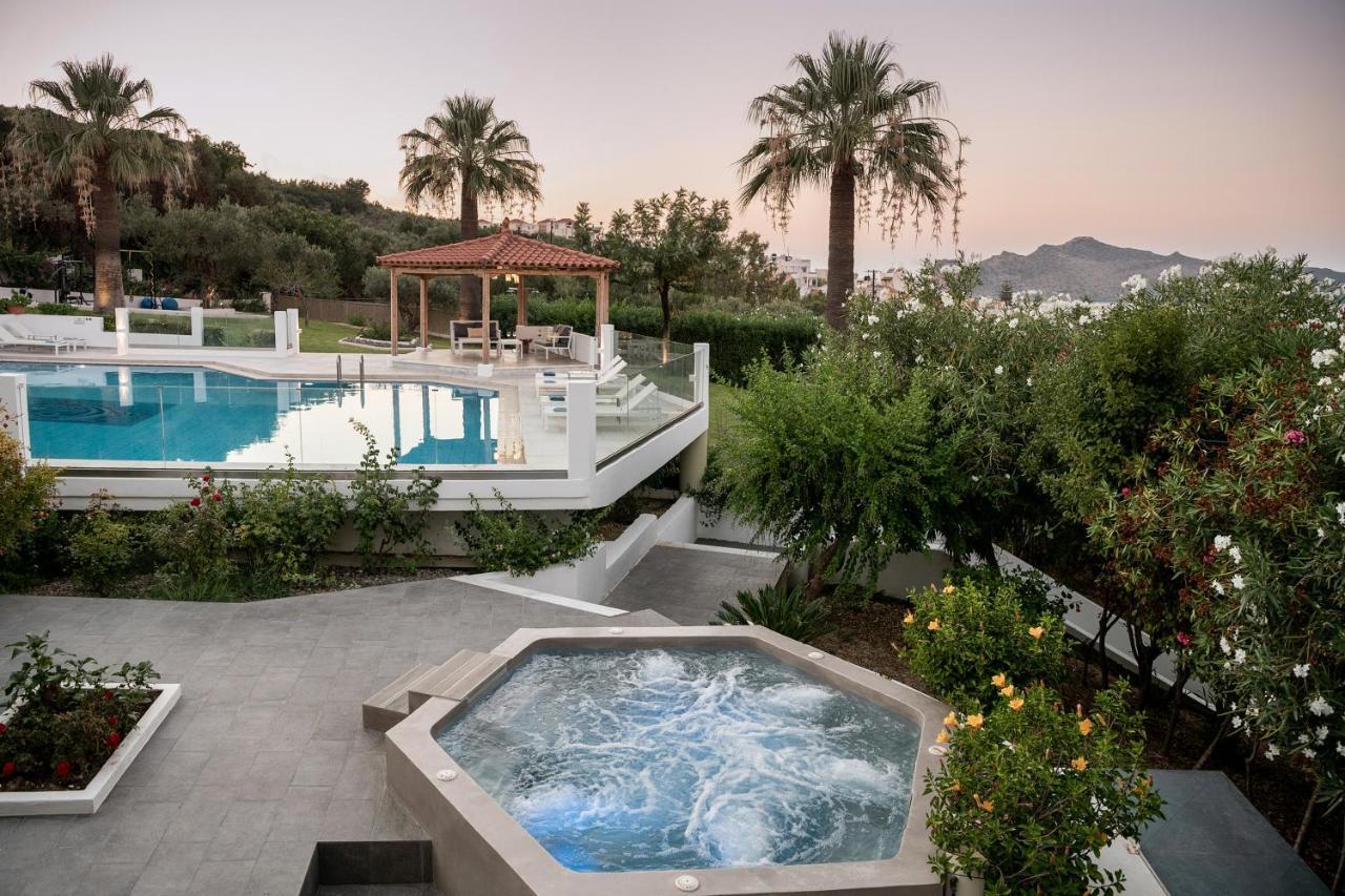 Villa Life Agia Marina Buitenkant foto