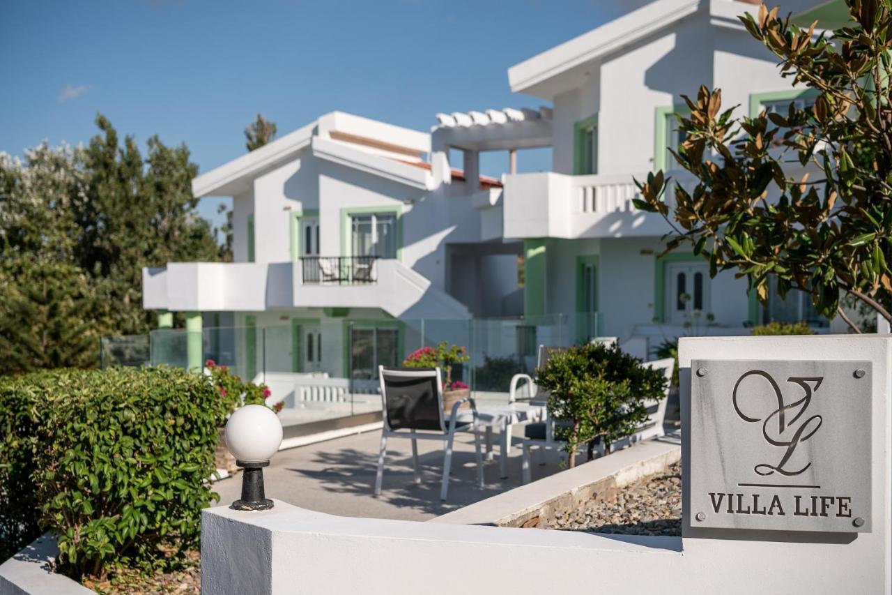 Villa Life Agia Marina Buitenkant foto