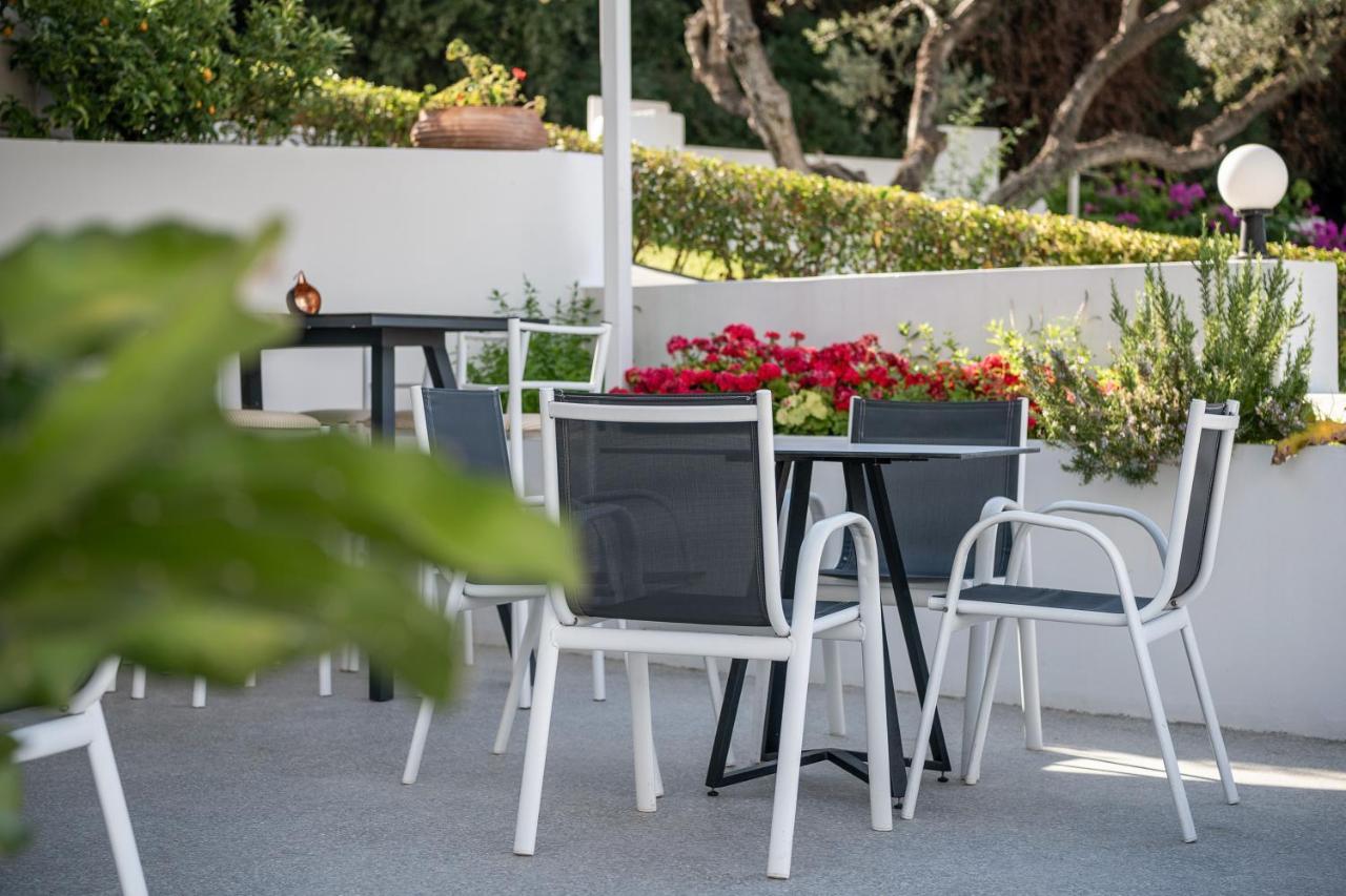 Villa Life Agia Marina Buitenkant foto