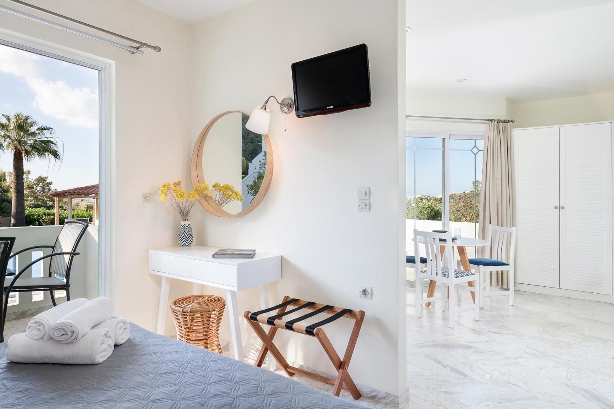 Villa Life Agia Marina Buitenkant foto