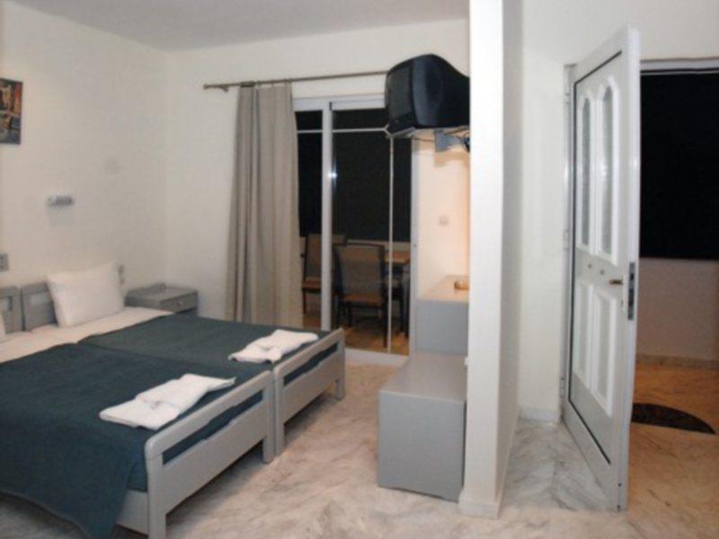 Villa Life Agia Marina Buitenkant foto