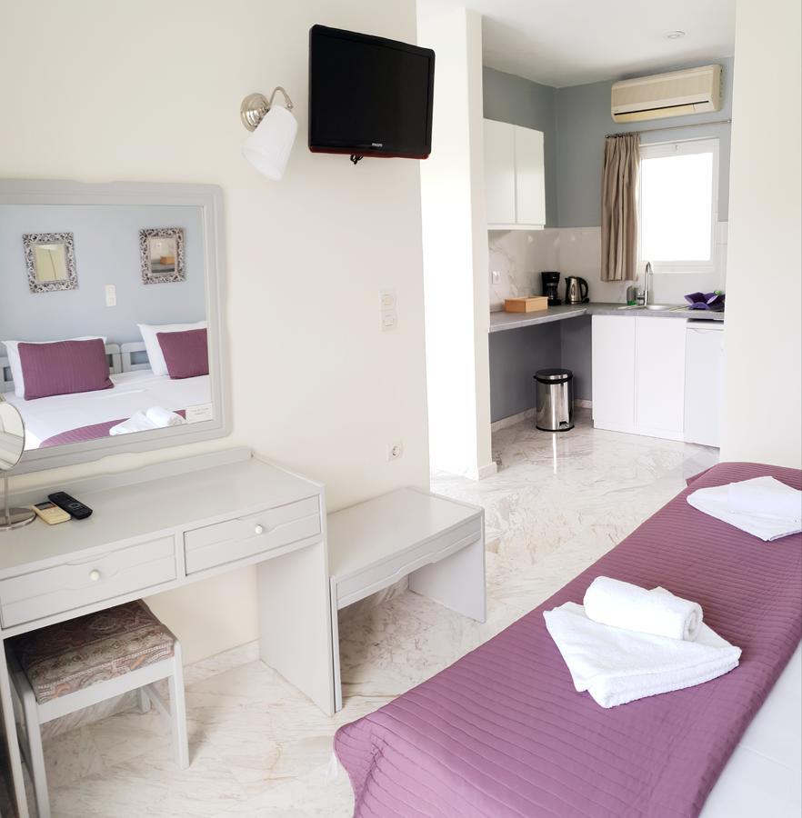 Villa Life Agia Marina Buitenkant foto